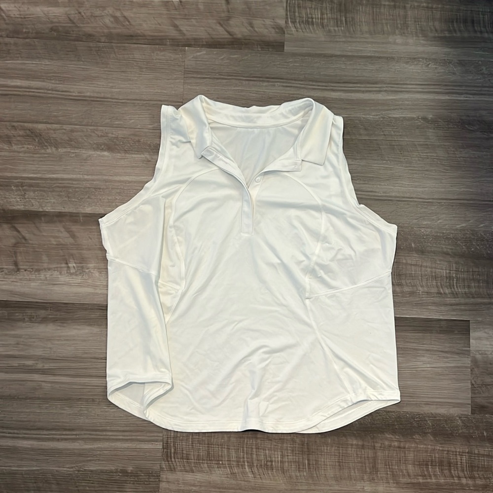 Lululemon sleeveless golf polo